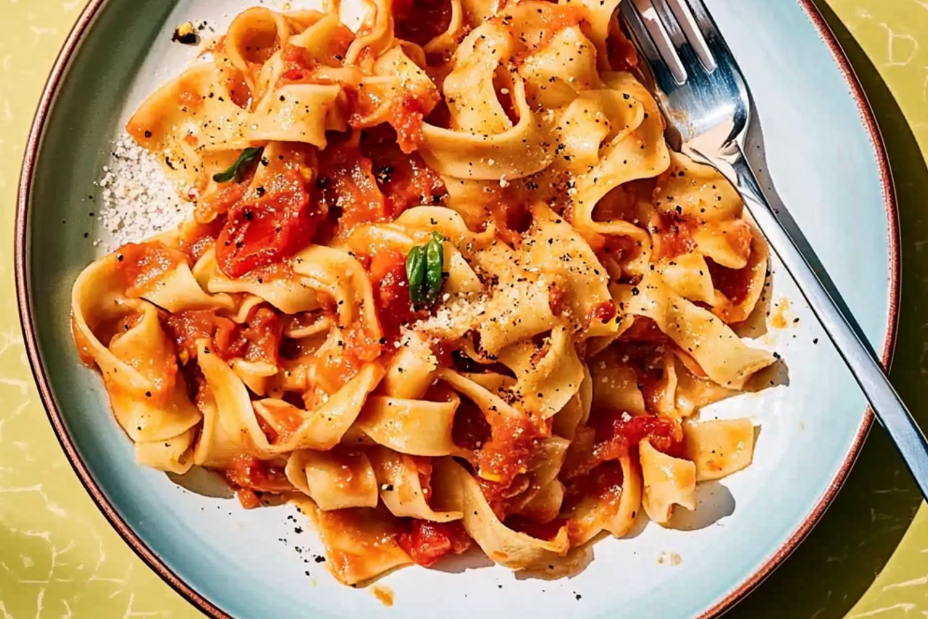 1pates-epicees-a-la-sauce-tomate-irresistibles