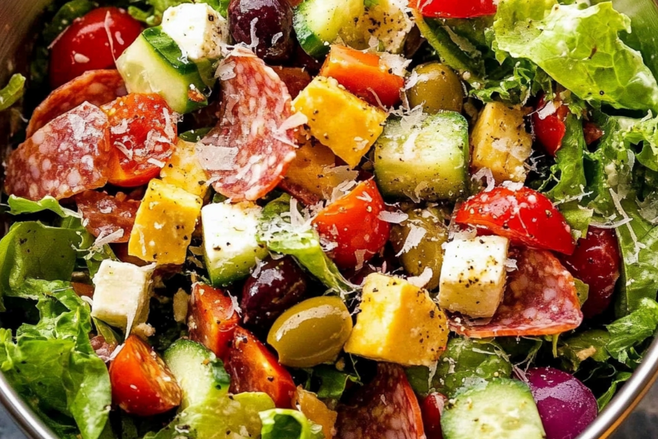 1salade-italienne-geante-pour-un-festin-savoureux