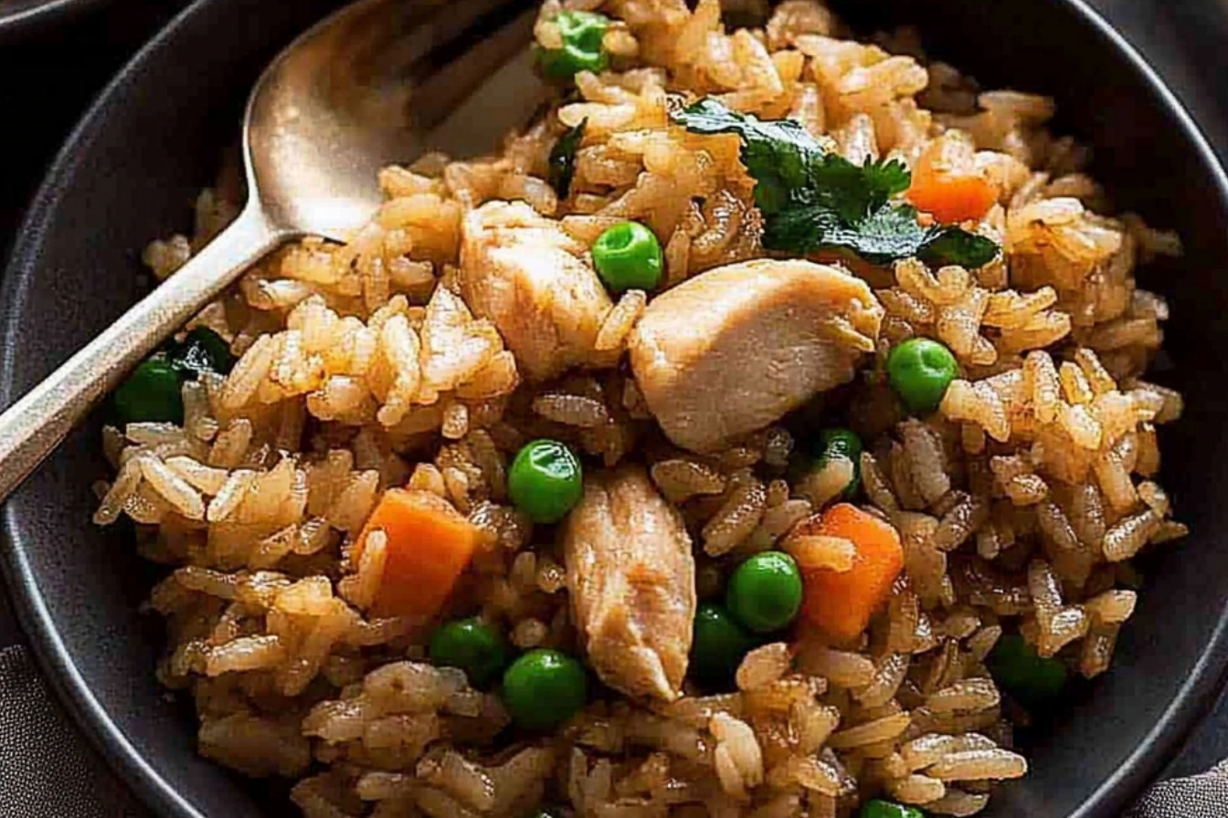 1savoureux-riz-frit-au-poulet-thailandais