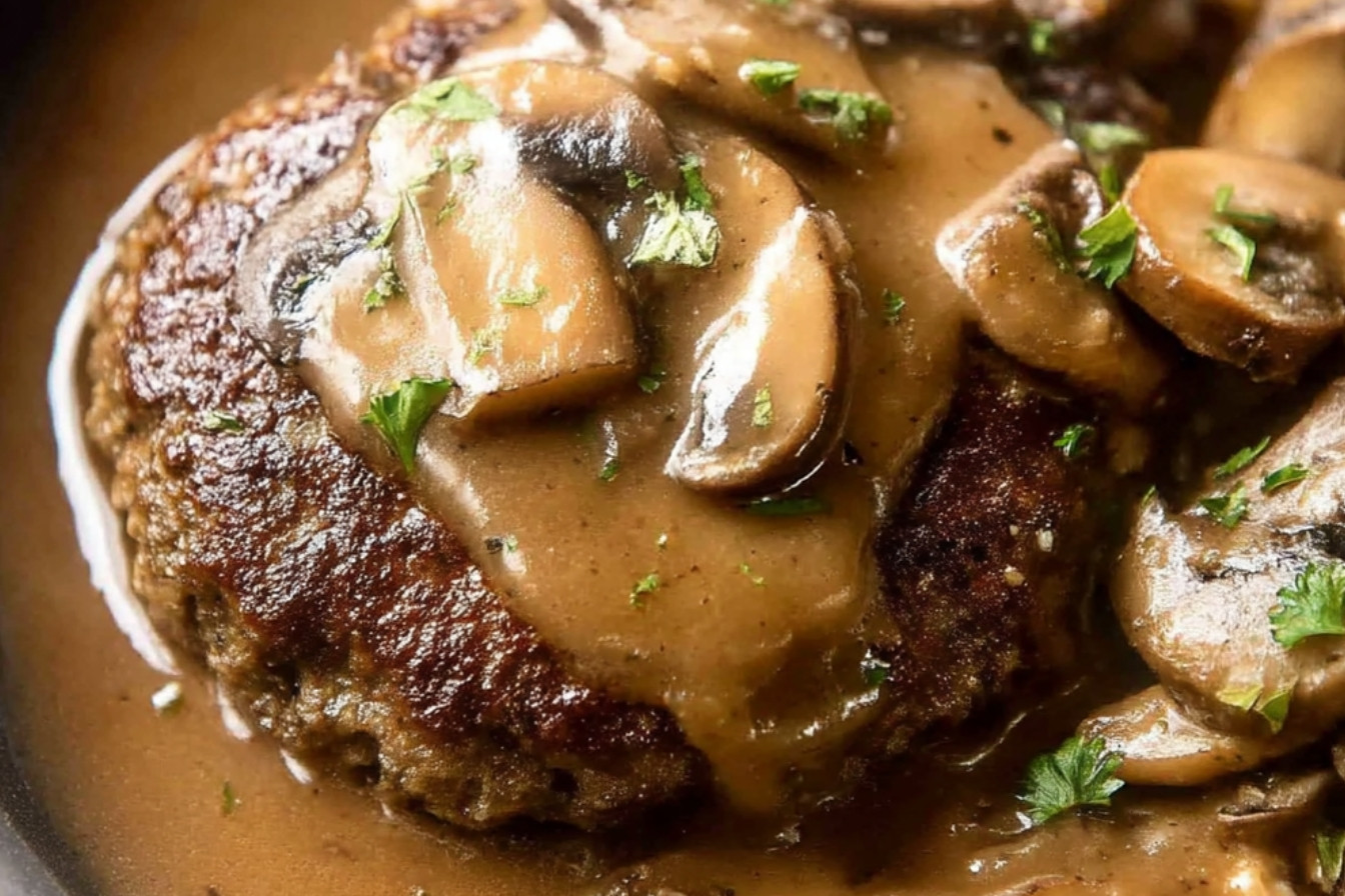 1savoureux-steak-de-salisbury-a-la-sauce-champignon