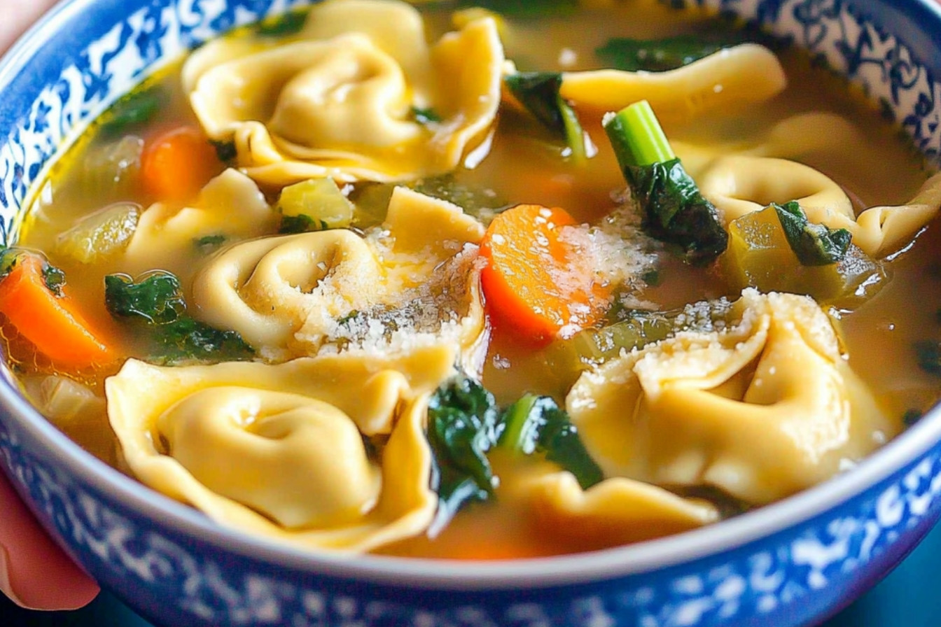 1soupes-reconfortantes-aux-tortellinis-et-legumes
